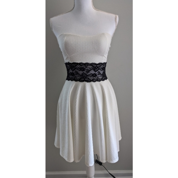 Wild Daisy Strapless White and Black Dress - Picture 1 of 11
